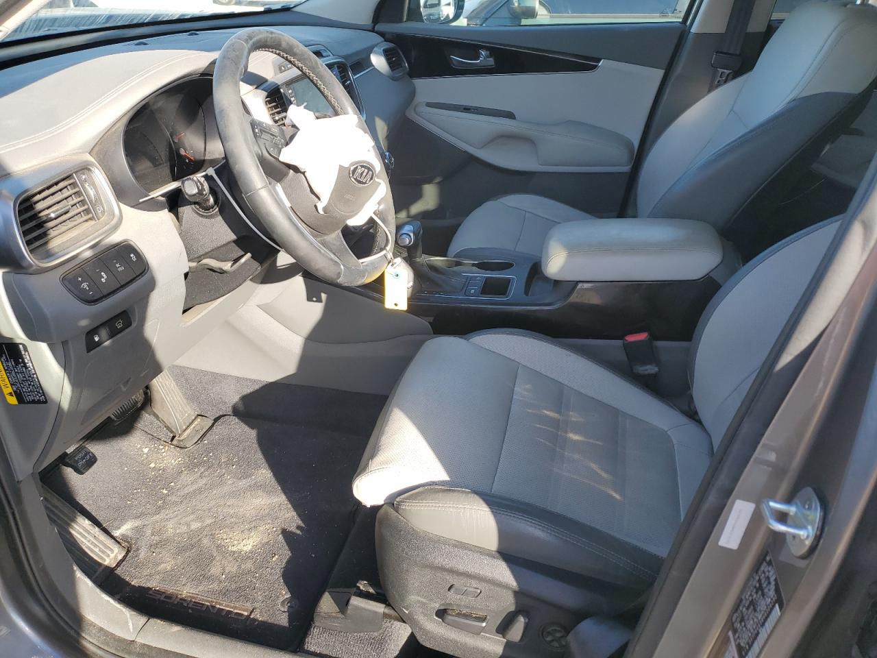 2017 Kia Sorento - Image 7