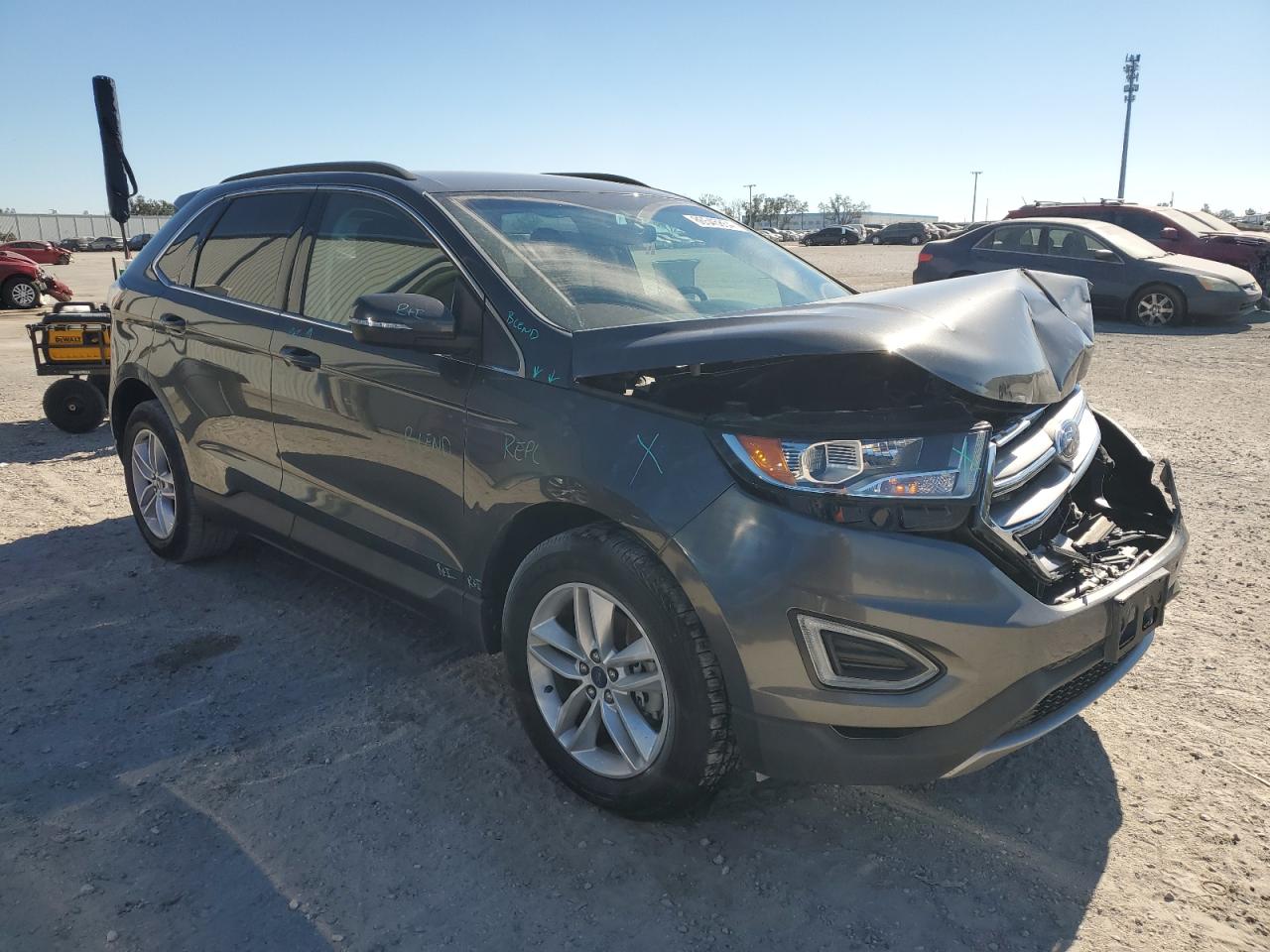 VIN 2FMPK3J98GBB02366 2016 FORD EDGE no.4