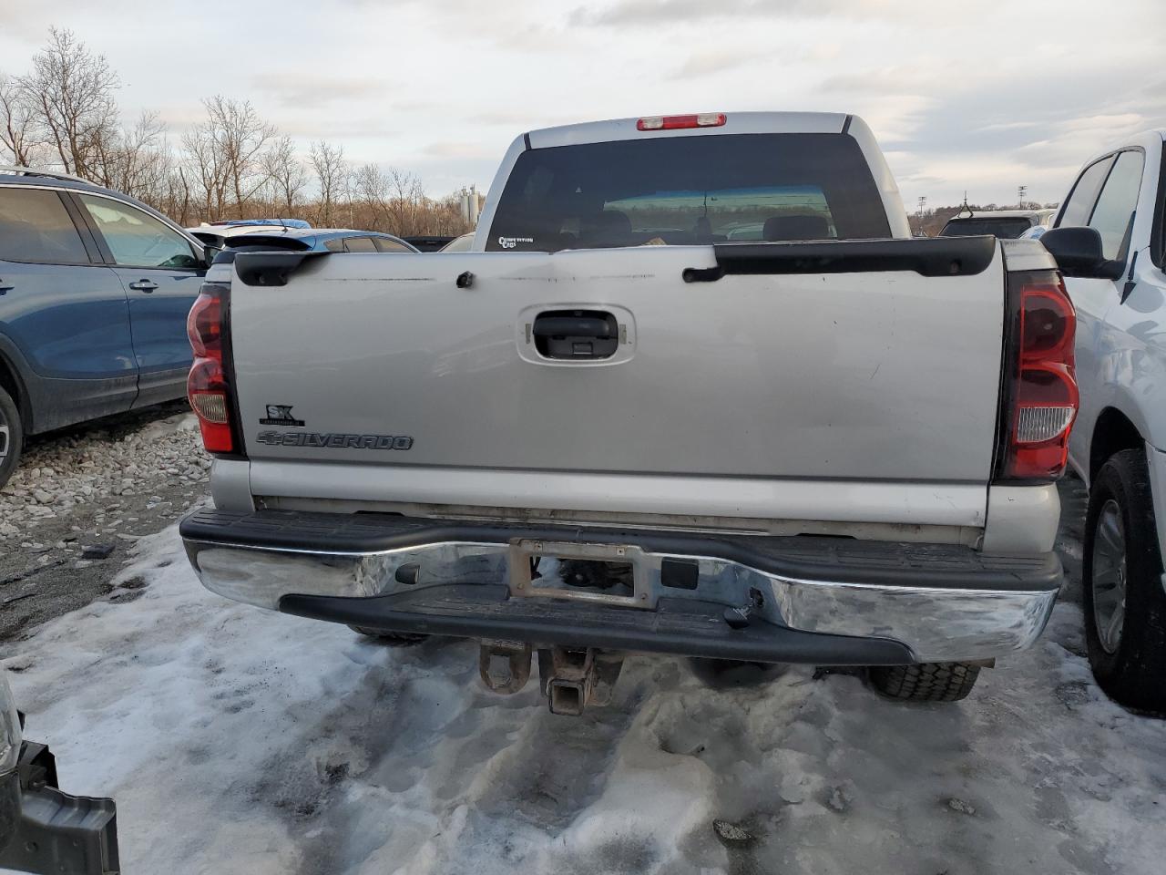 2006 Chevrolet Silverado - Image 6