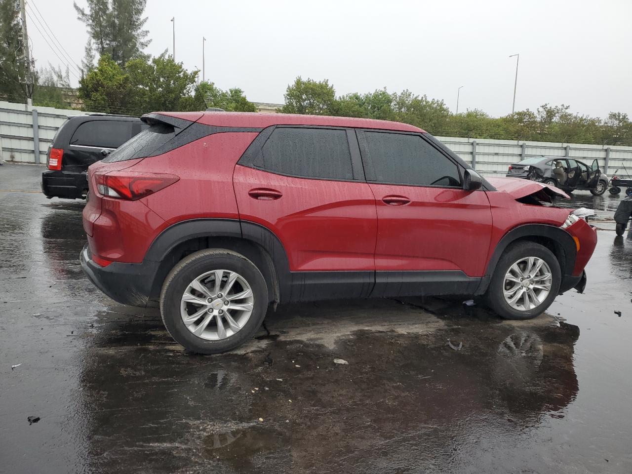 2021 Chevrolet TrailBlazer - Image 3