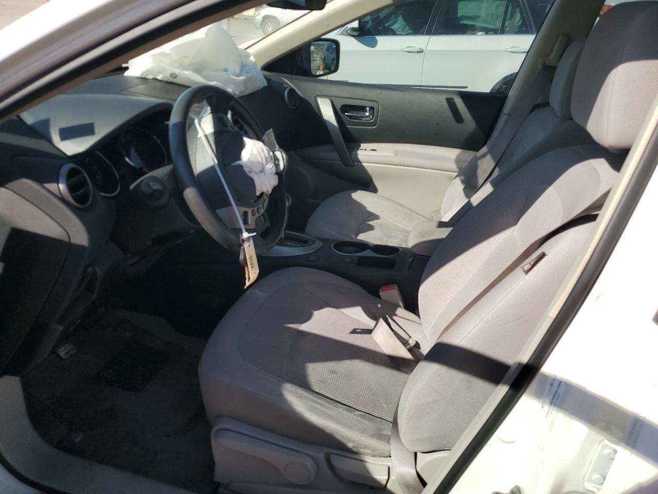 2015 Nissan Rogue - Image 7