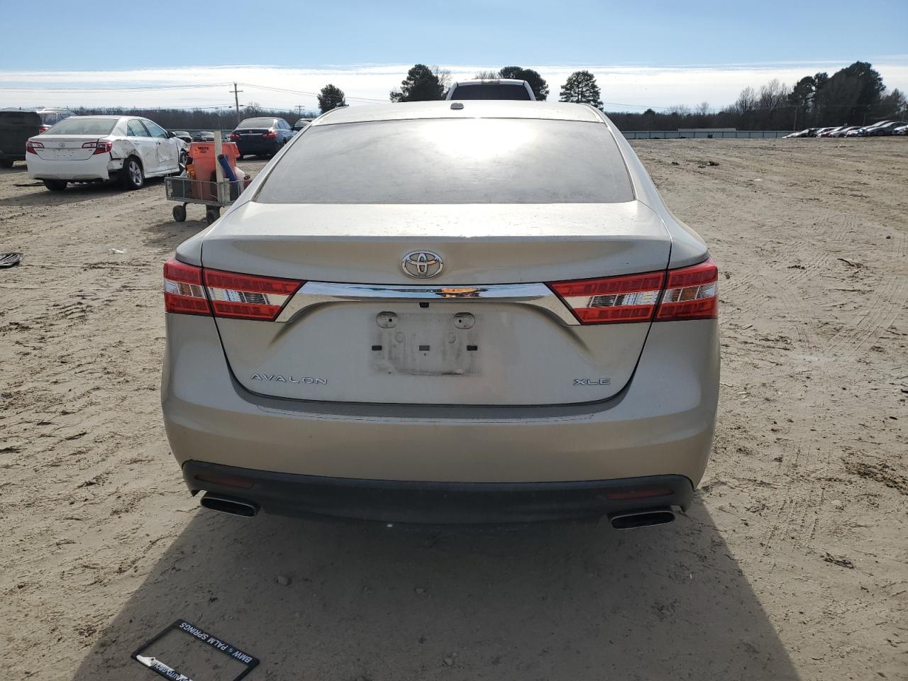2015 Toyota Avalon - Image 6