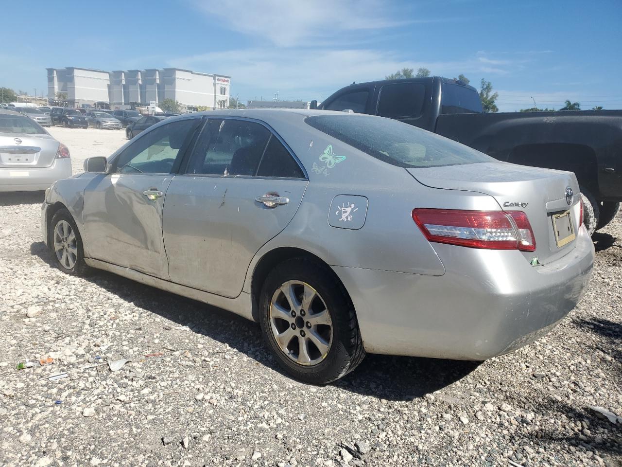 2011 Toyota Camry - Image 2