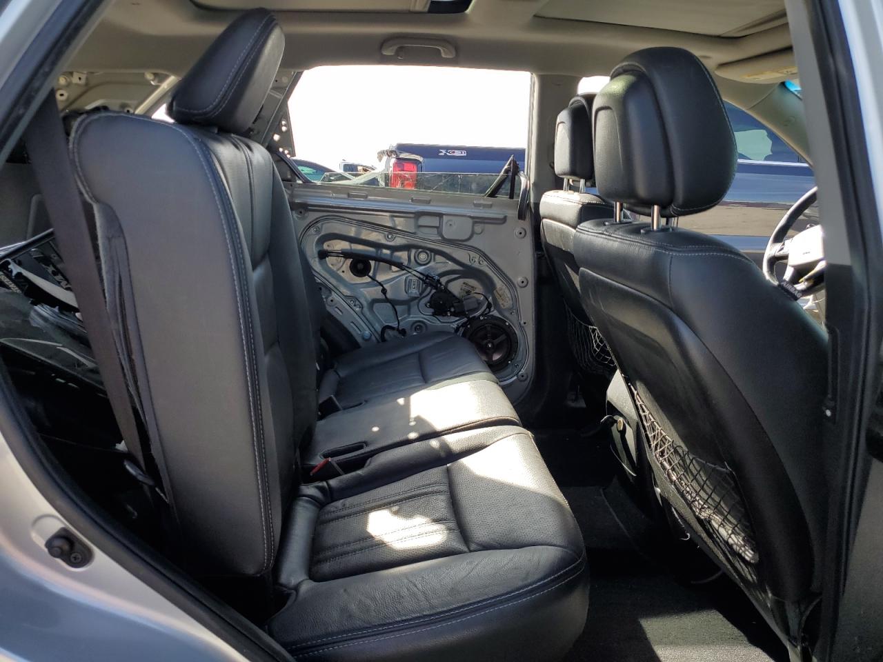 2012 Kia Sorento - Image 11