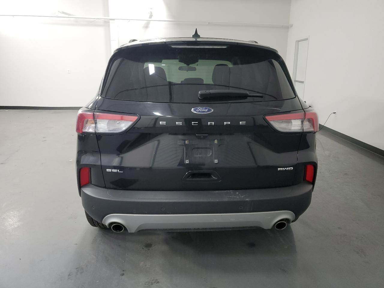 2022 Ford Escape - Image 6