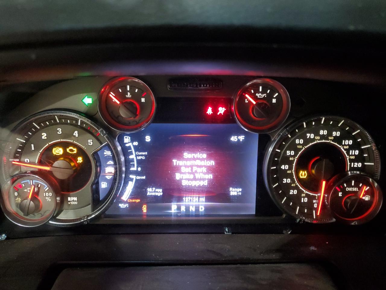 2016 RAM 1500 - Image 9