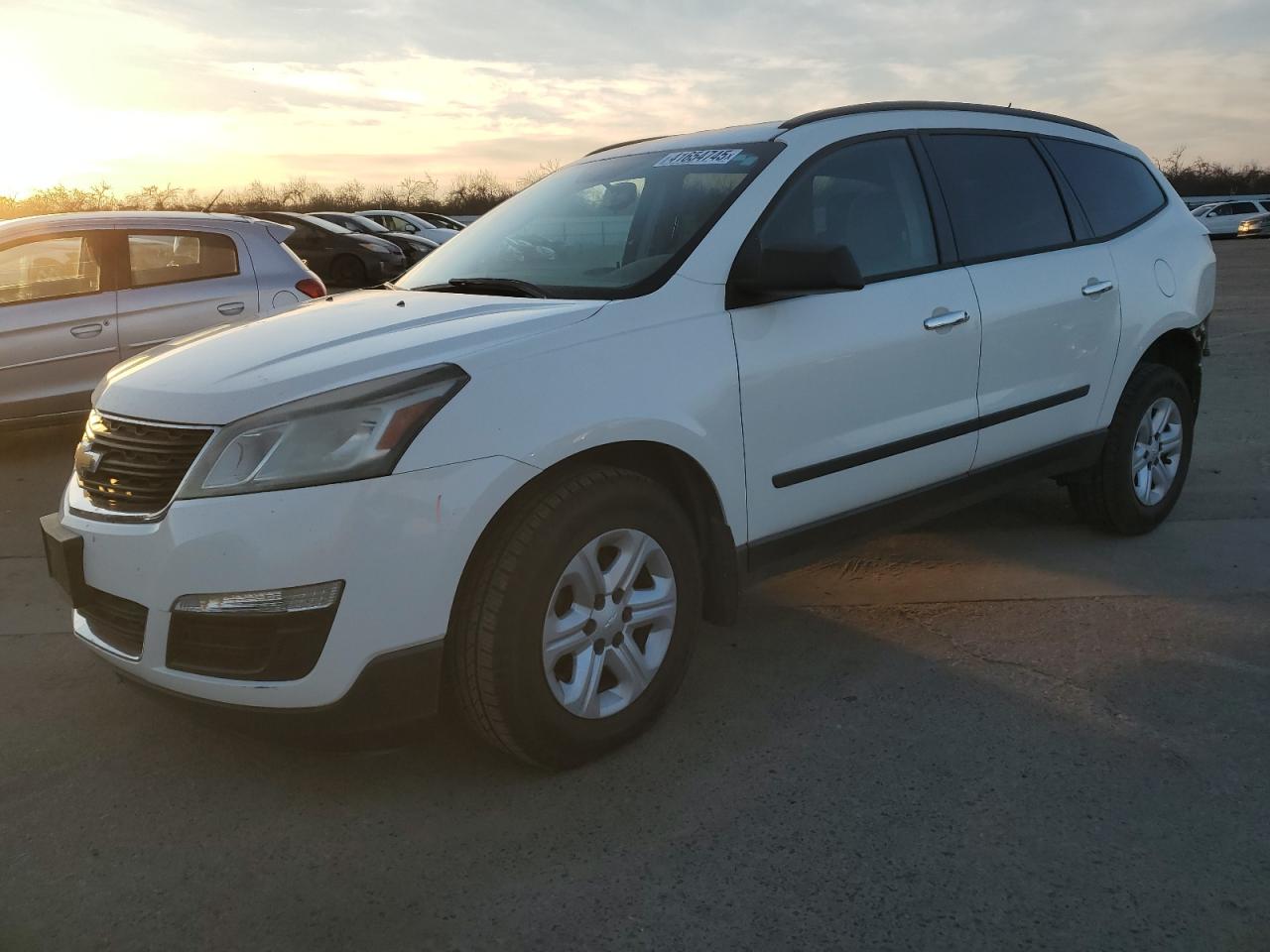 VIN 1GNKRFKD1EJ352997 2014 CHEVROLET TRAVERSE no.1