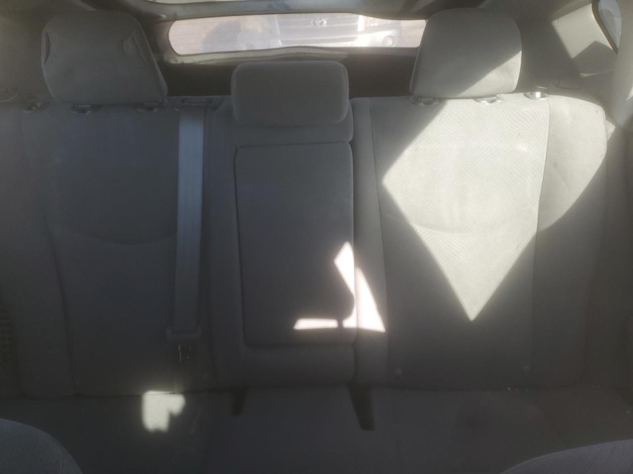 2010 Toyota Prius - Image 10