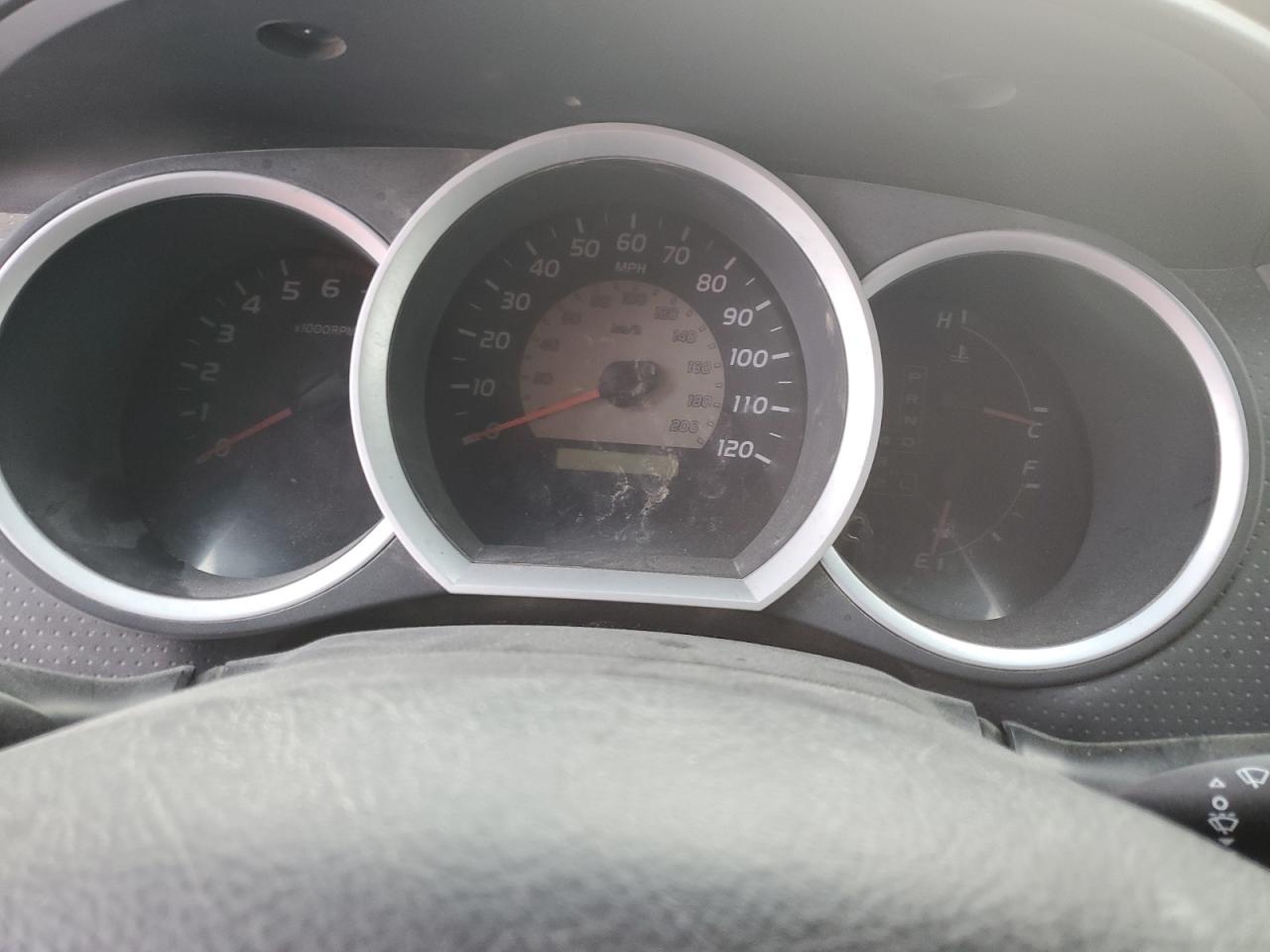 2010 Toyota Tacoma - Image 9