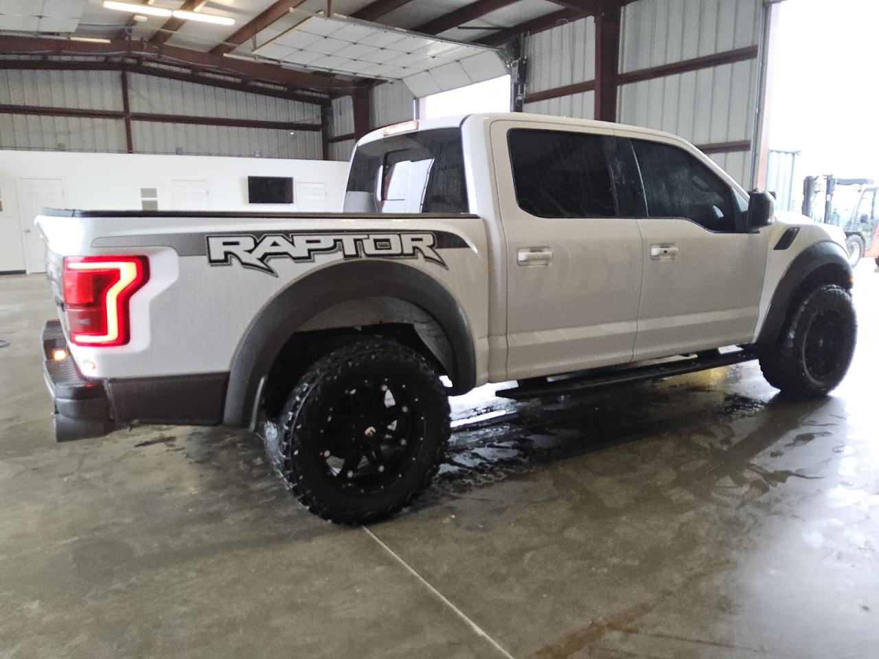 2018 Ford F-150 - Image 3
