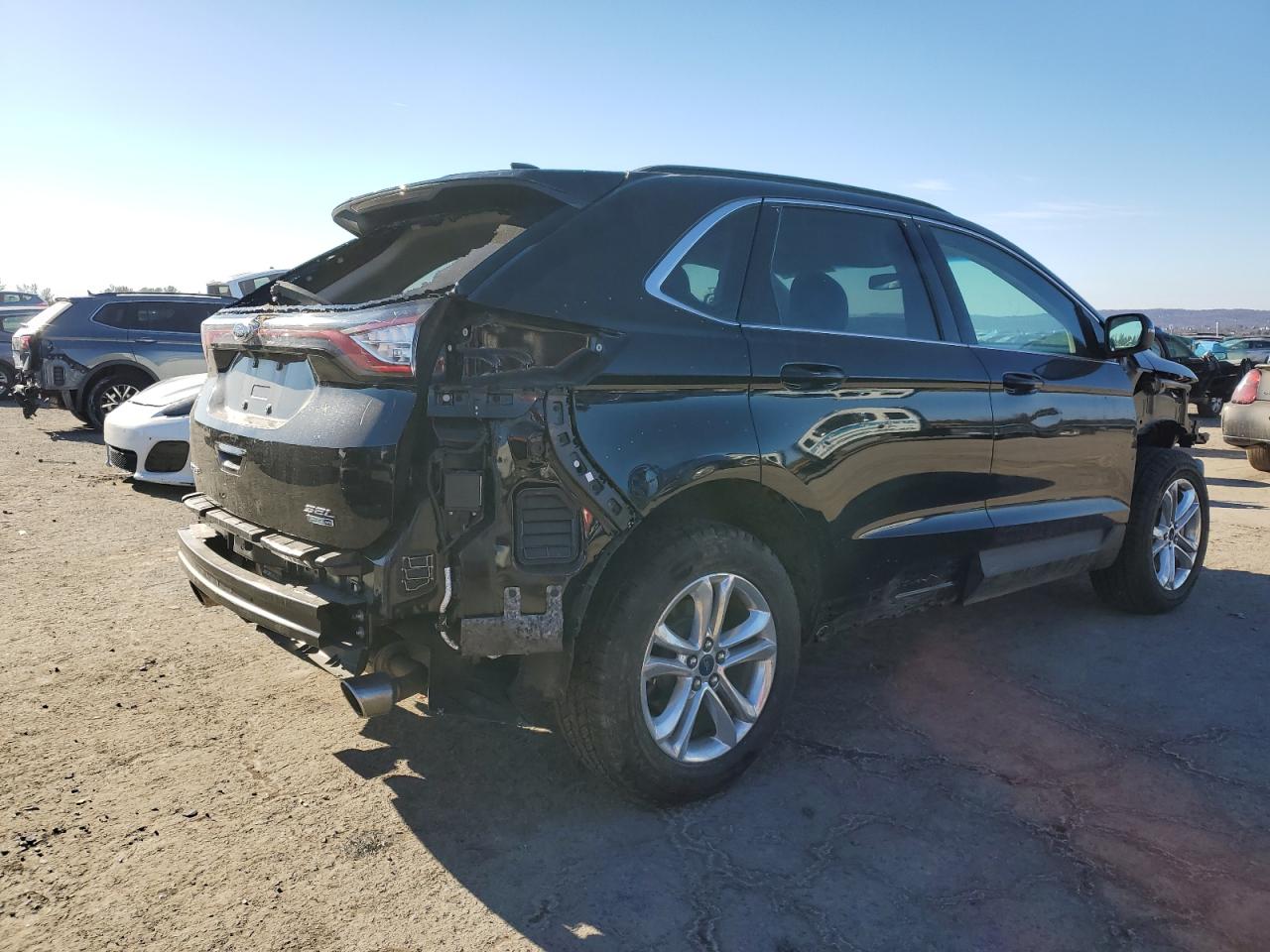 2017 Ford Edge - Image 3