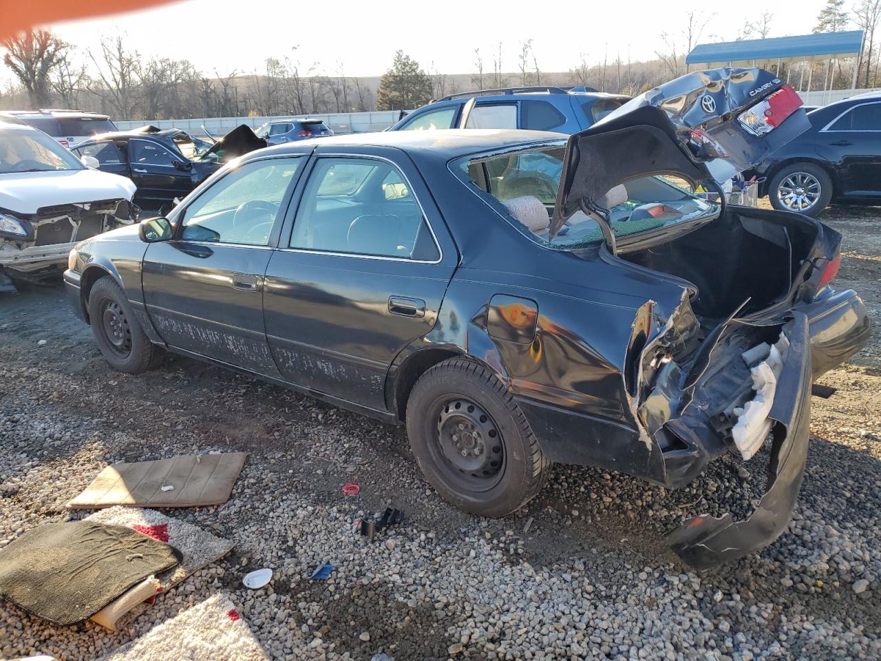 2000 Toyota Camry - Image 2