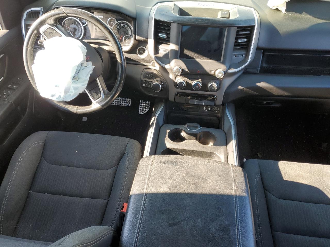 2019 RAM 1500 - Image 8