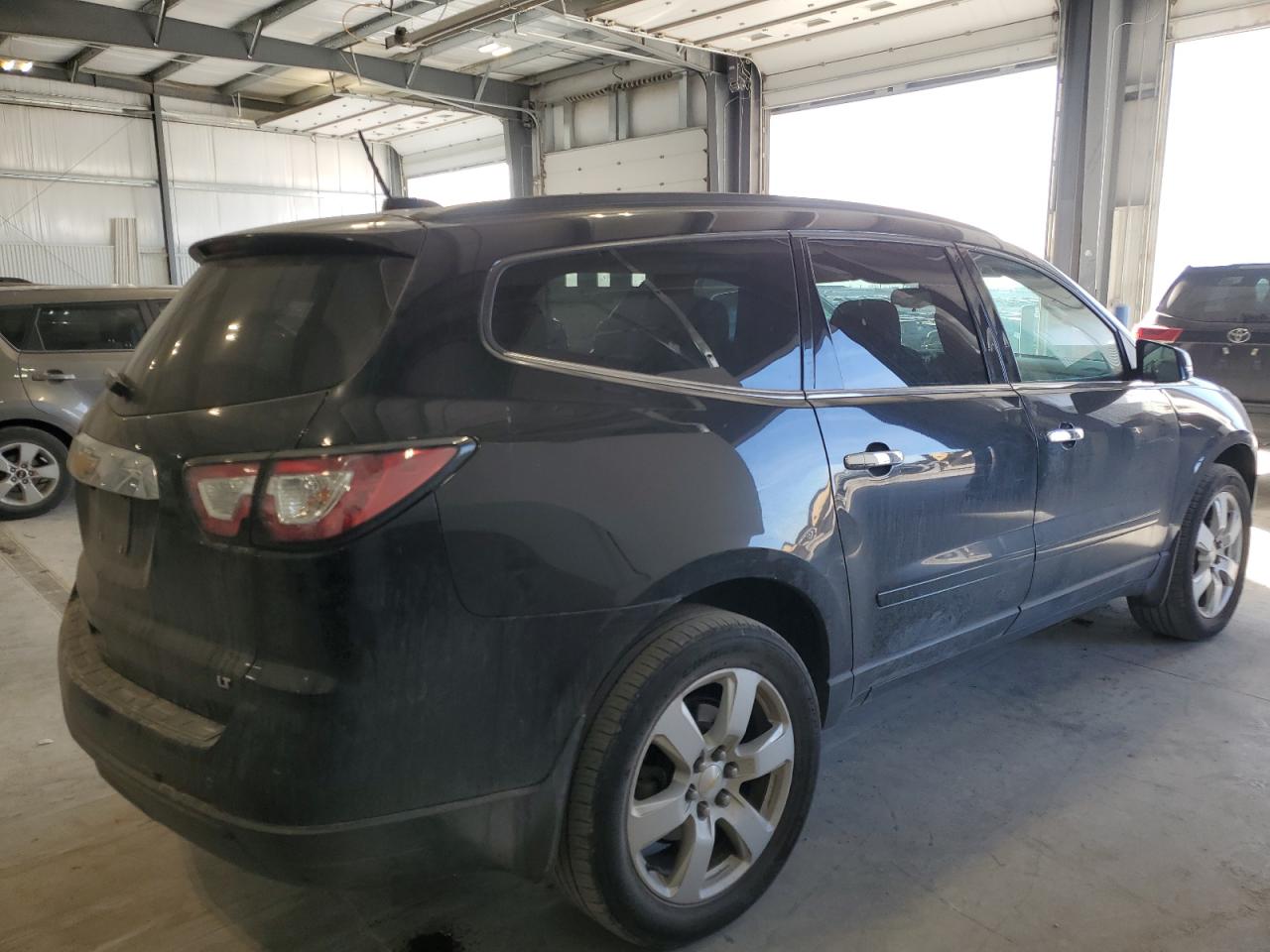 2017 Chevrolet Traverse - Image 3
