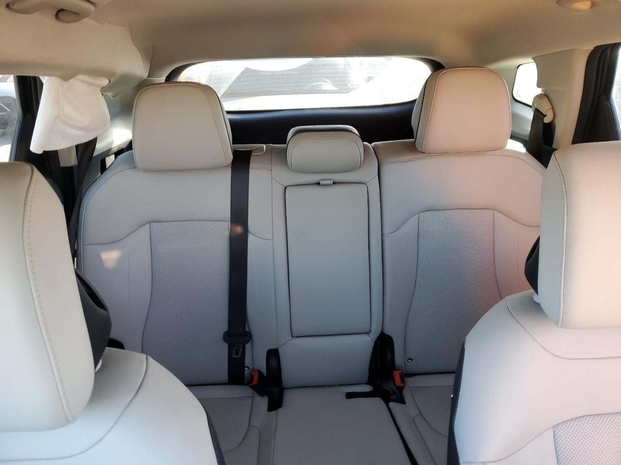 2023 Kia Sportage - Image 10