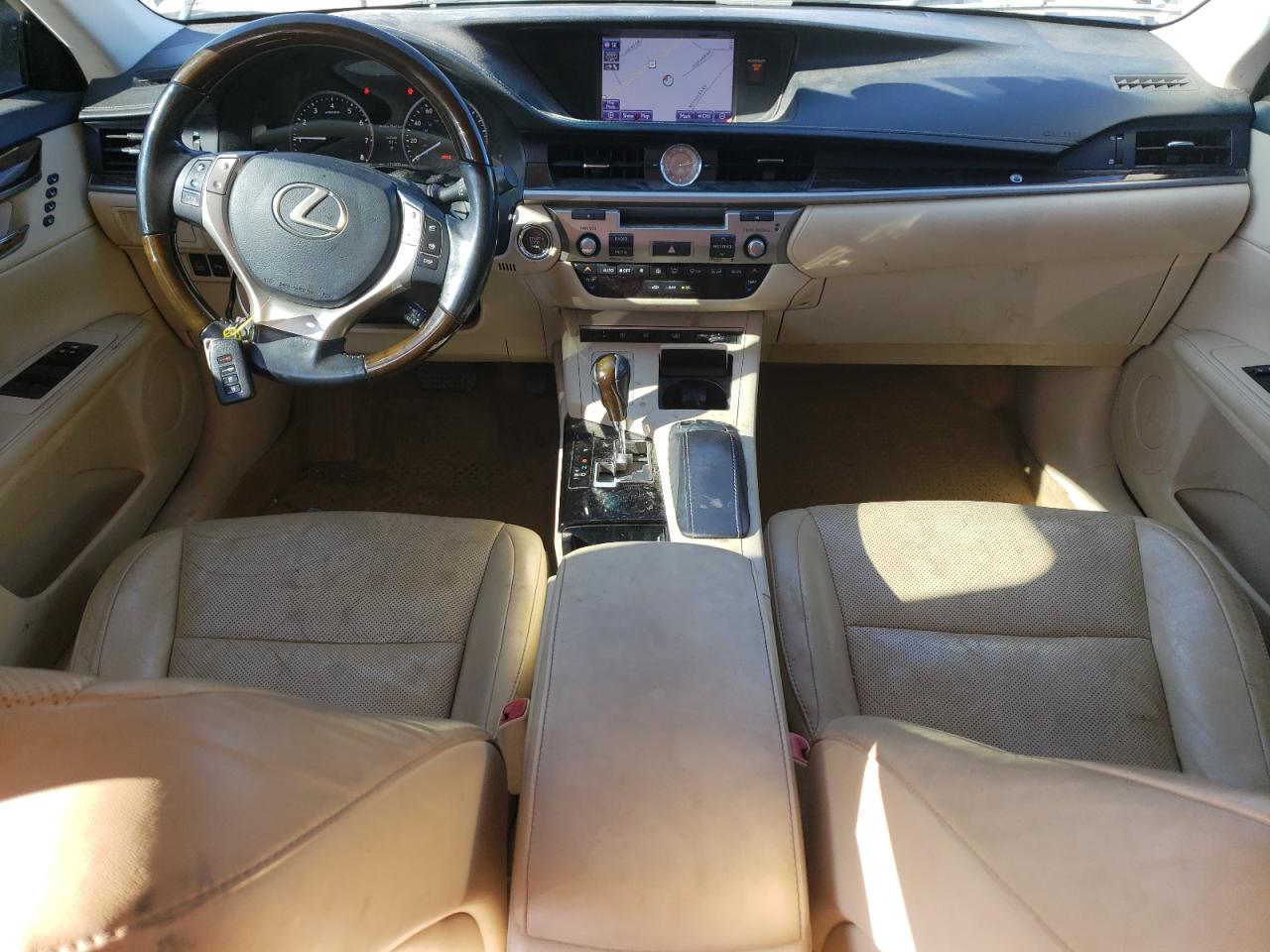 2014 Lexus ES - Image 8