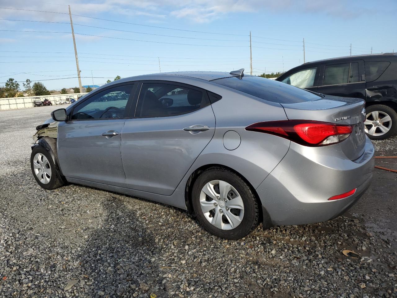 2016 Hyundai Elantra - Image 2