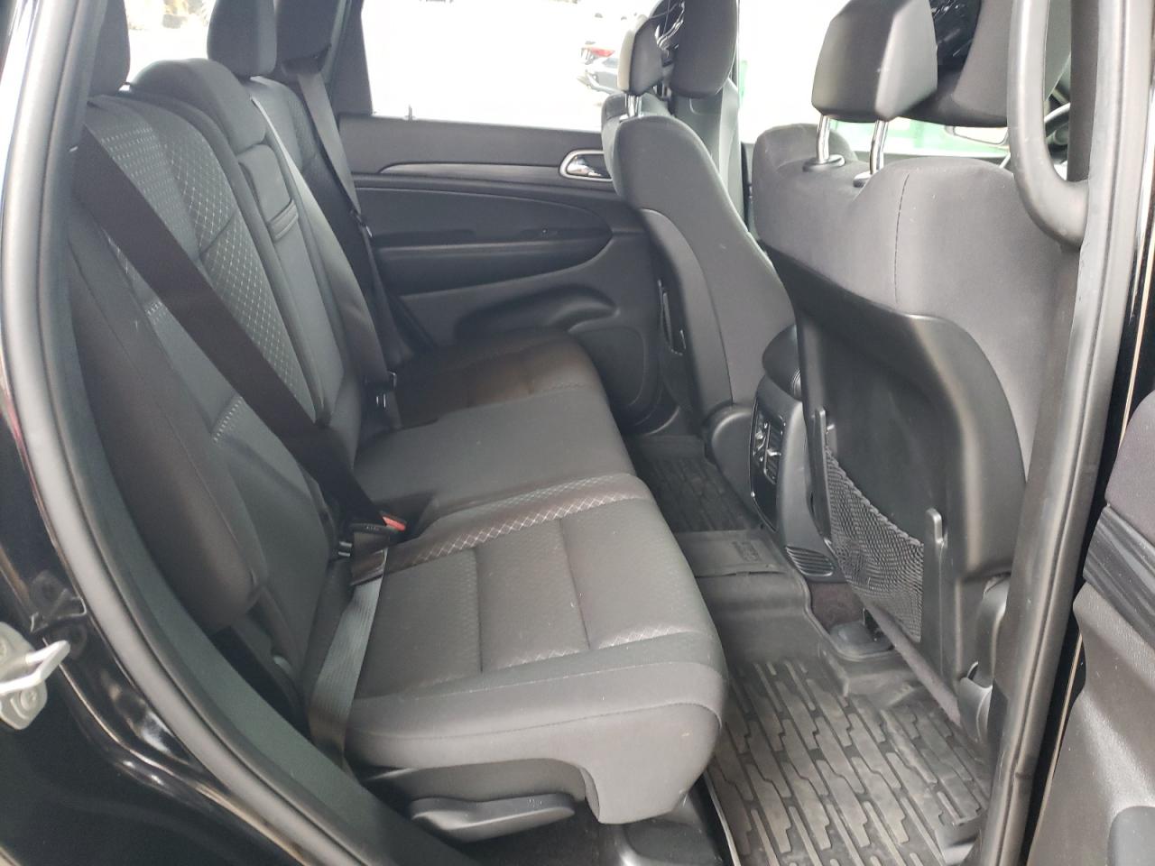 2019 Jeep Grand Cherokee - Image 10
