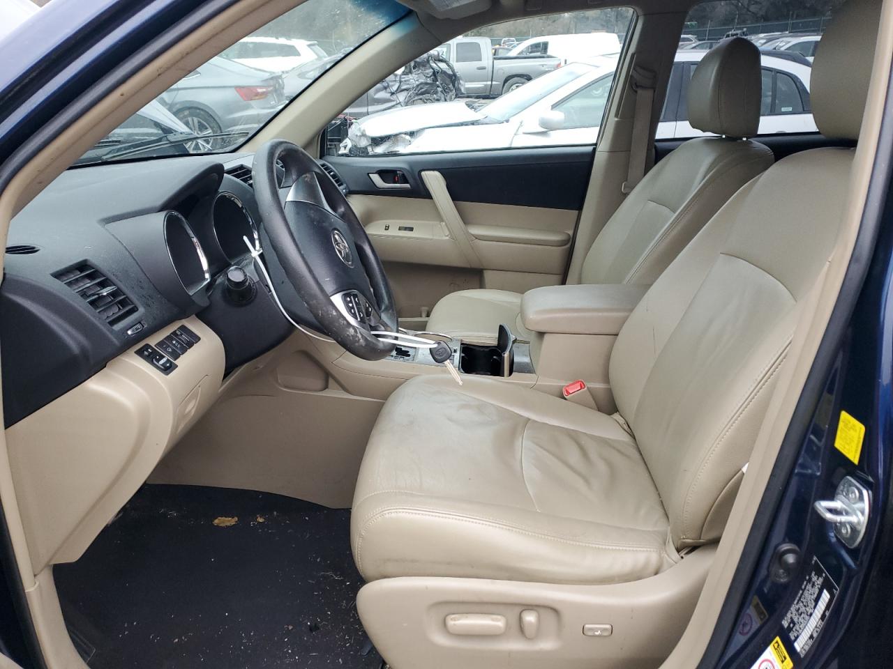 2011 Toyota Highlander - Image 7