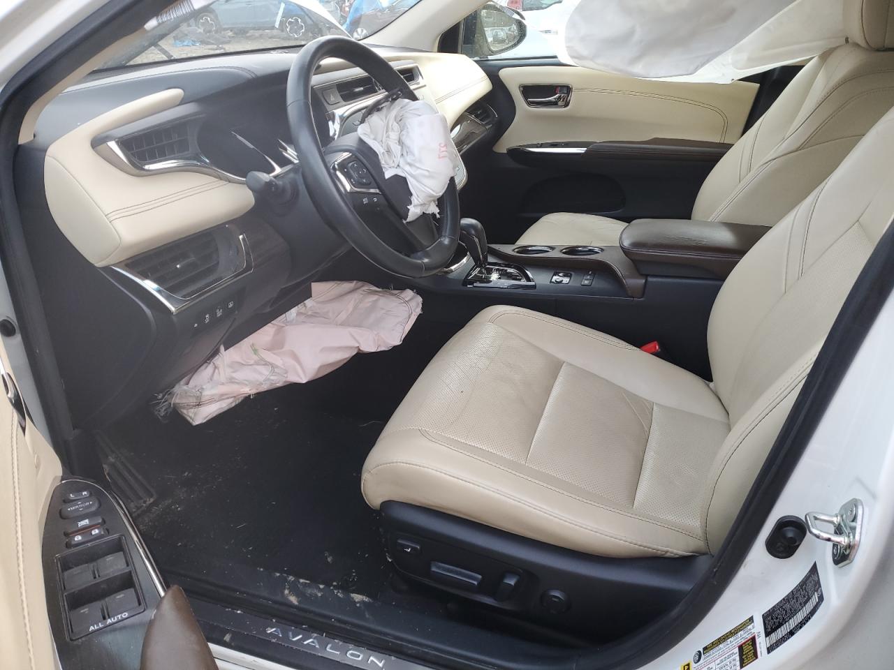 2014 Toyota Avalon - Image 7
