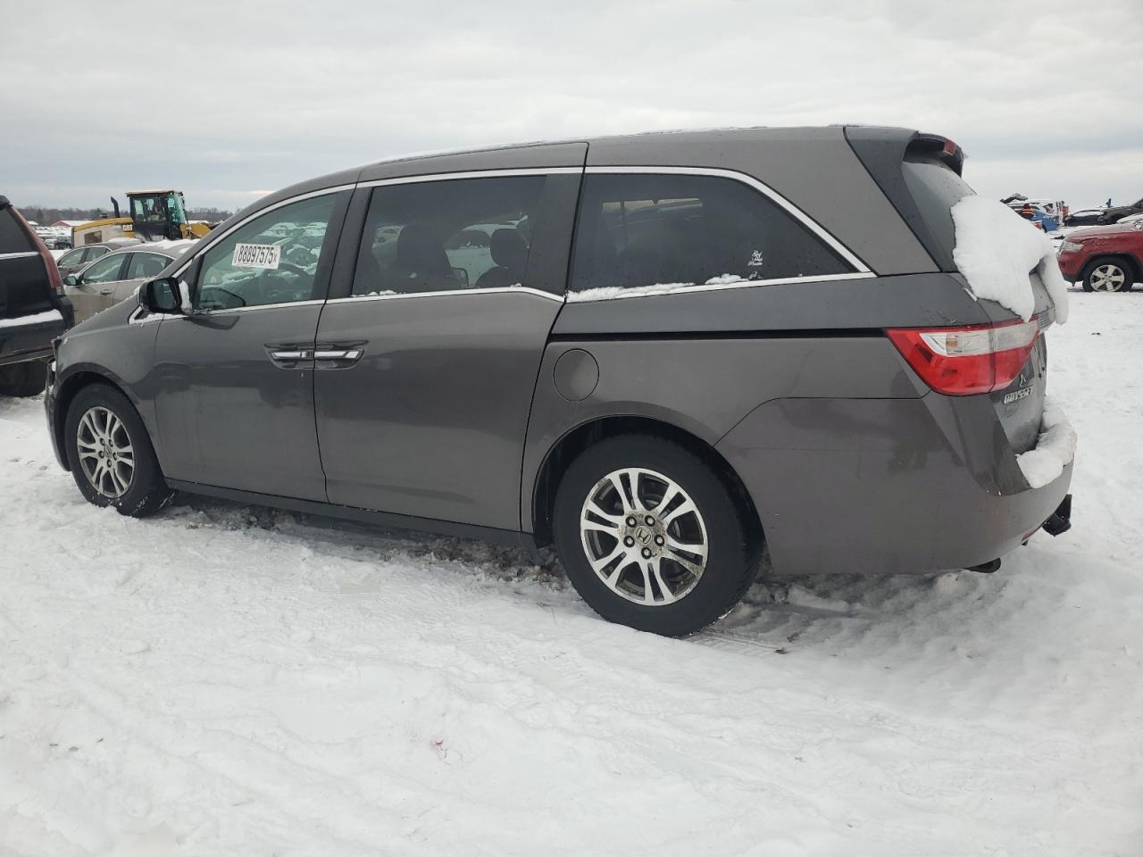 2011 Honda Odyssey - Image 2