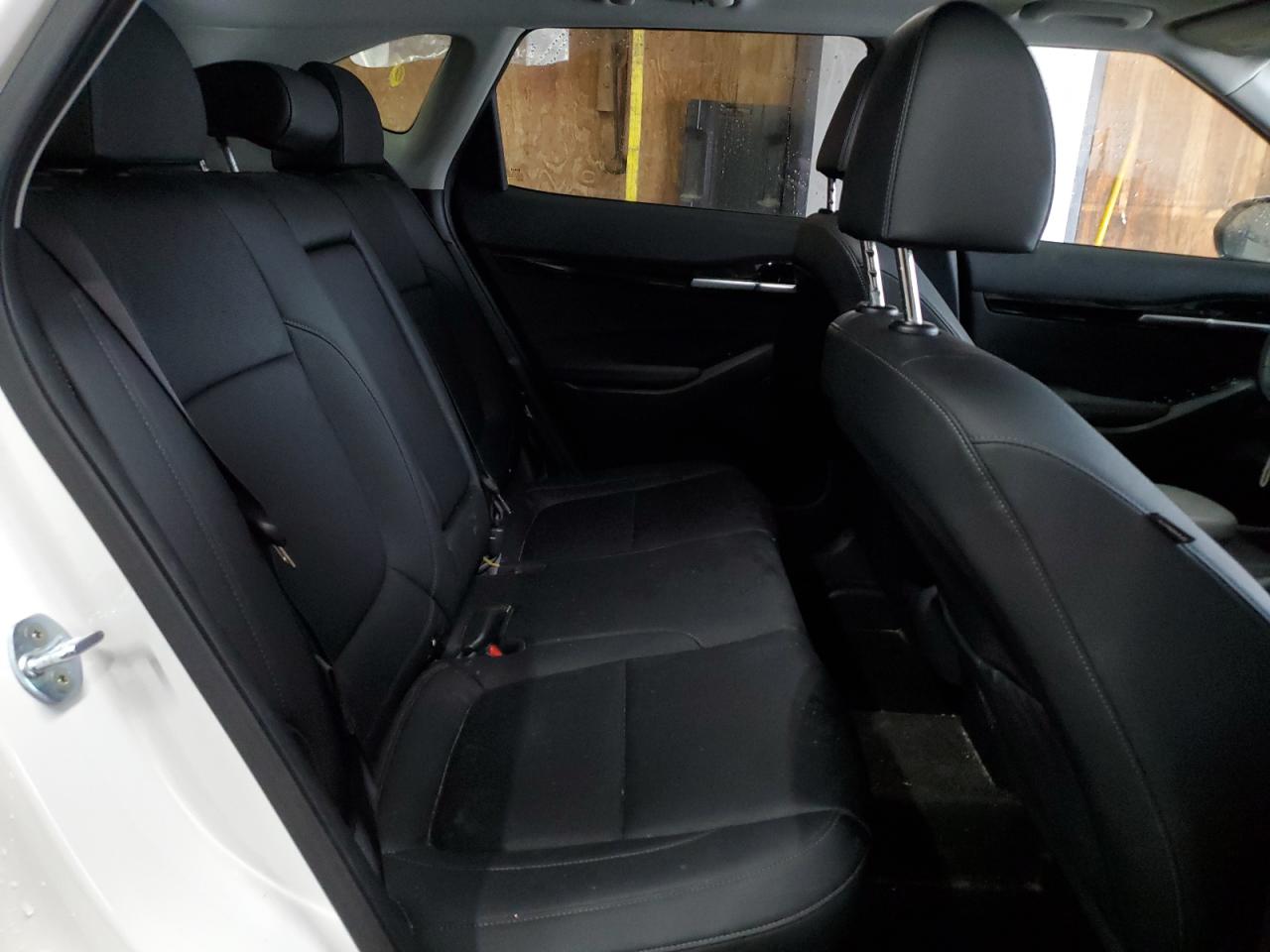 2023 Kia Seltos - Image 11