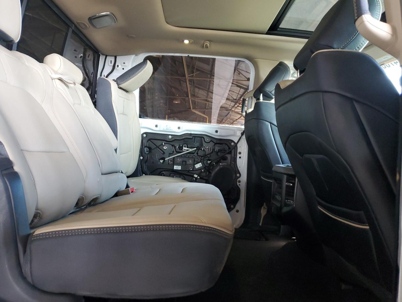 2020 RAM 1500 - Image 11