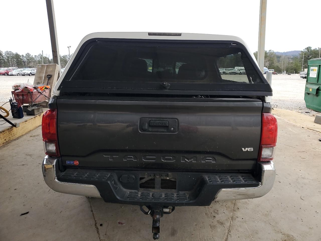 2019 Toyota Tacoma - Image 6