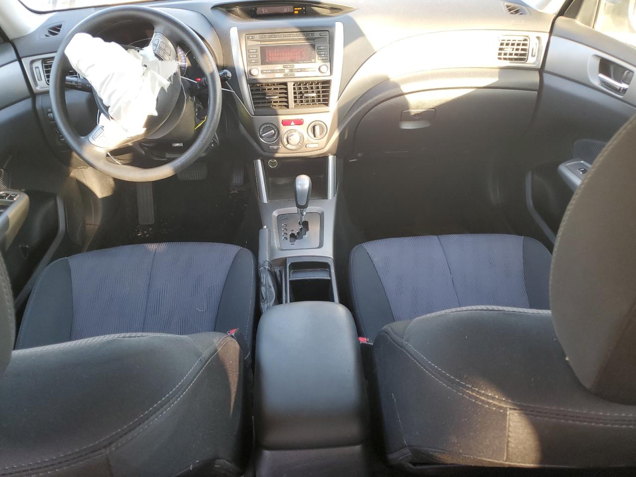 2010 Subaru Forester - Image 8
