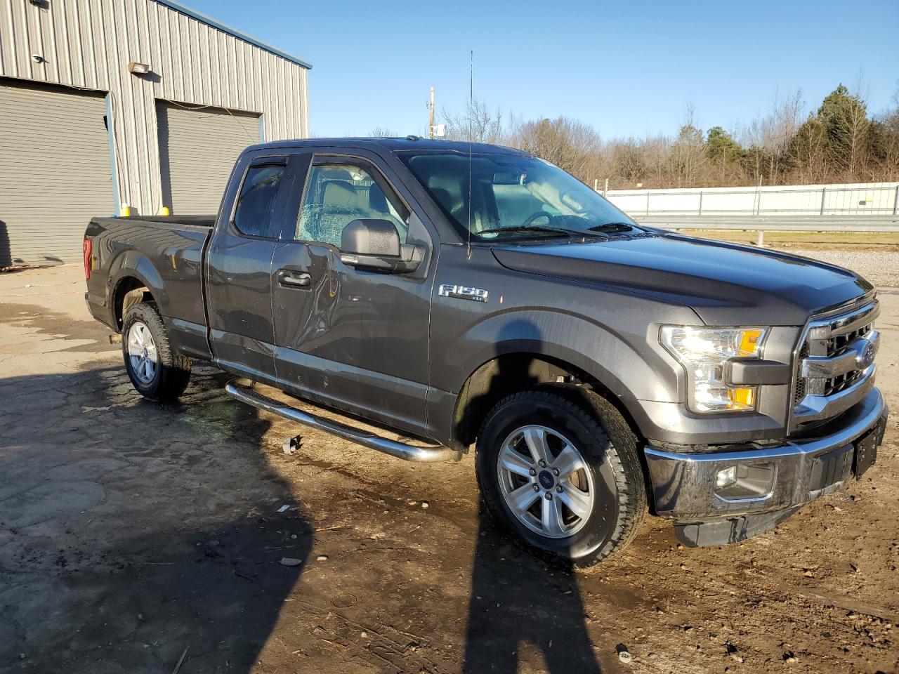 2015 Ford F-150 - Image 4