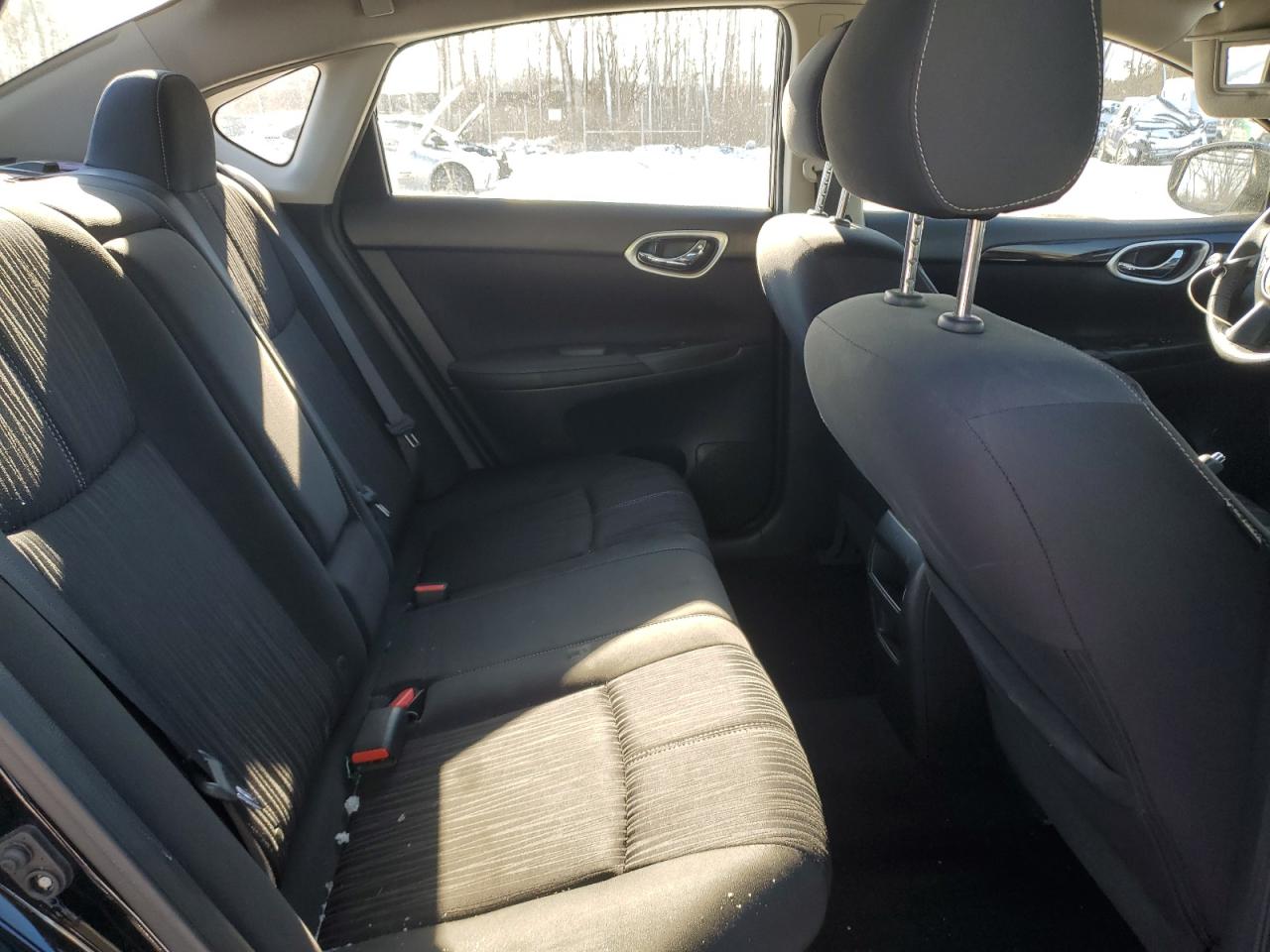 2017 Nissan Sentra - Image 10
