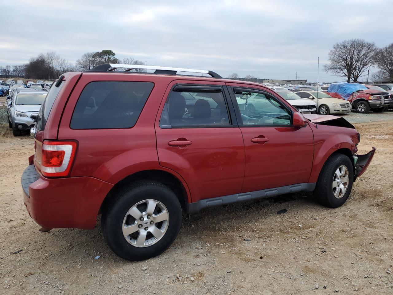 2010 Ford Escape - Image 3