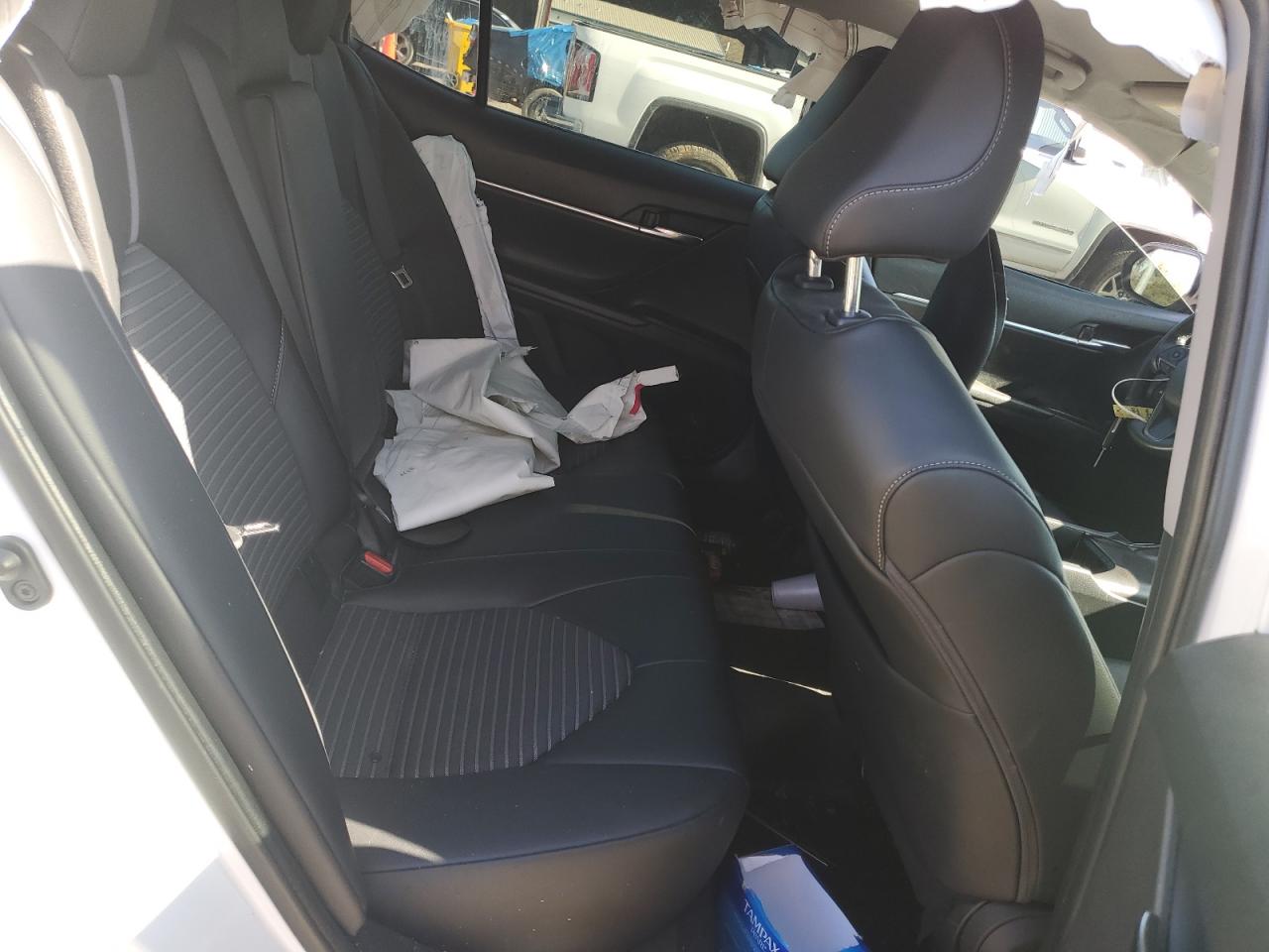 2023 Toyota Camry - Image 10