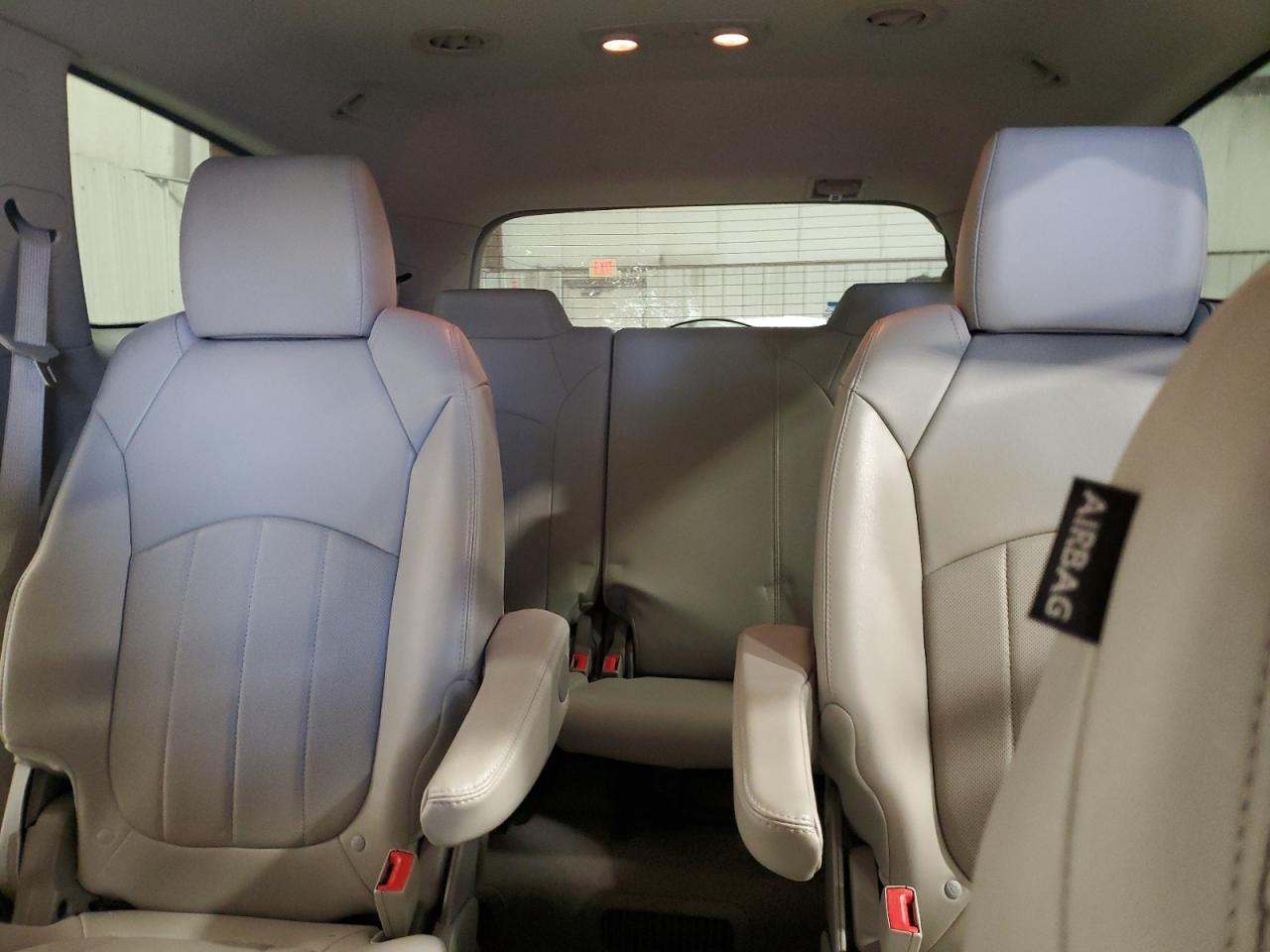 2016 Buick Enclave - Image 10