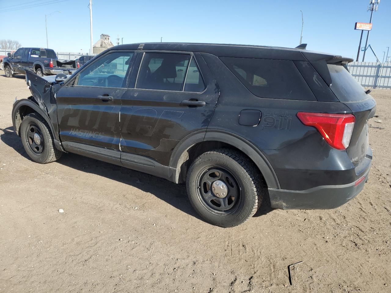 2022 Ford Explorer - Image 2