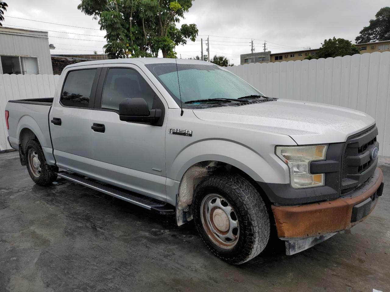 2017 Ford F-150 - Image 4
