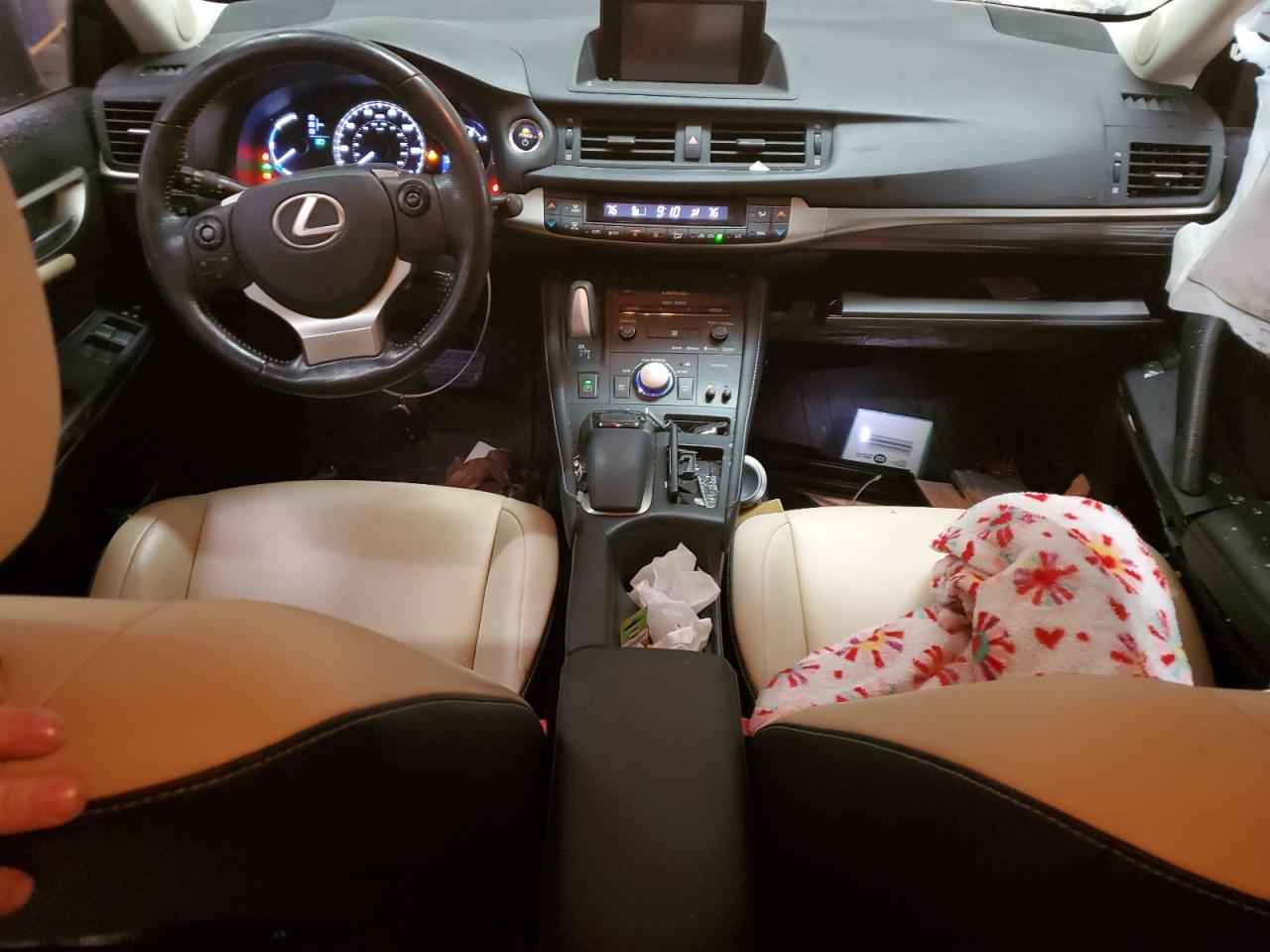 2015 Lexus CT - Image 8