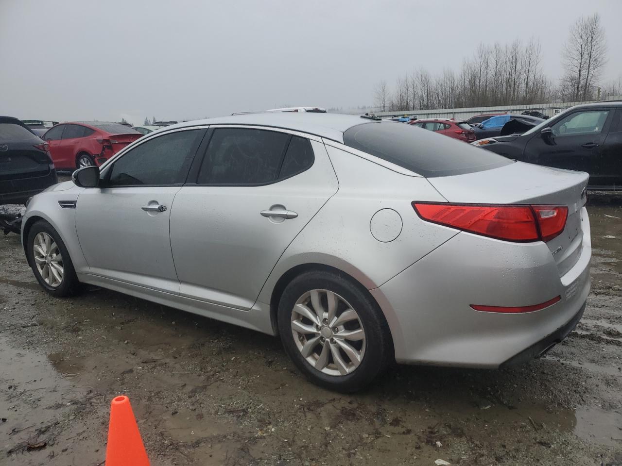 VIN 5XXGM4A76EG329927 2014 KIA OPTIMA no.2