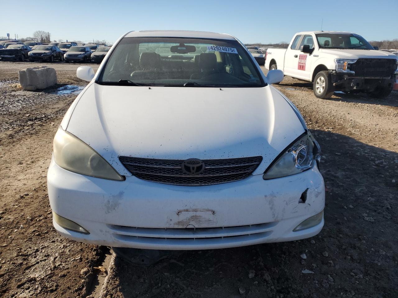 2003 Toyota Camry Le VIN: 4T1BF32K73U039541 Lot: 42924075