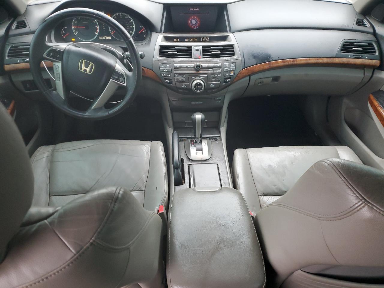 2012 Honda Accord - Image 8