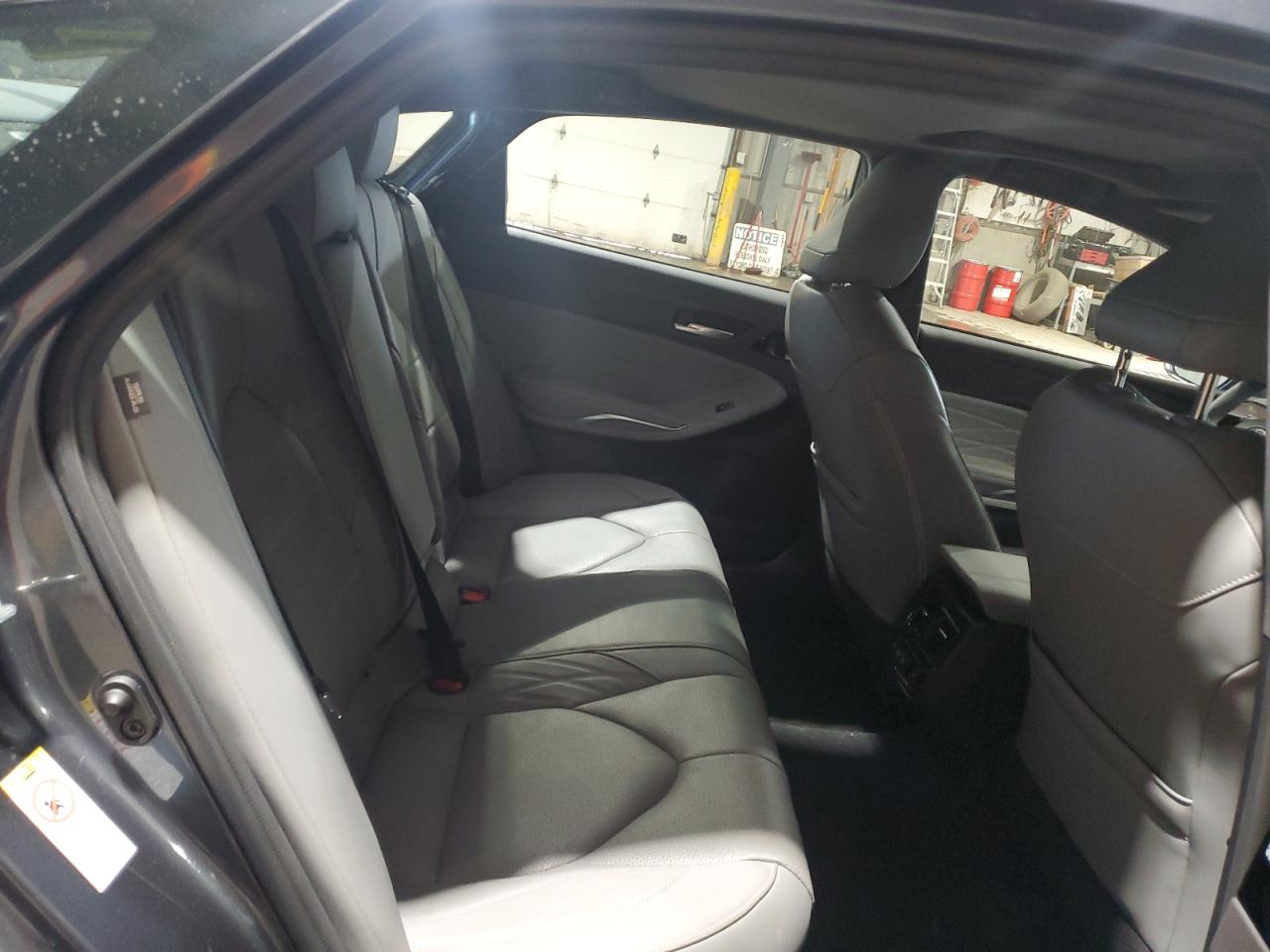 2019 Toyota Avalon - Image 10