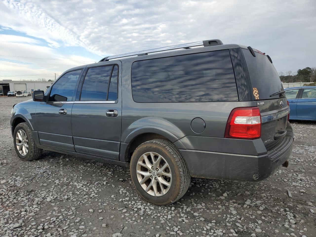 2015 Ford Expedition - Image 2