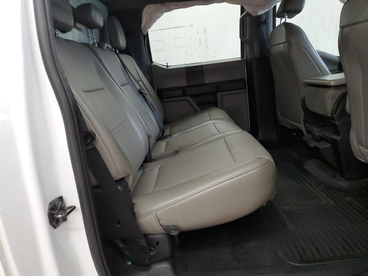 2020 Ford F250 - Image 11