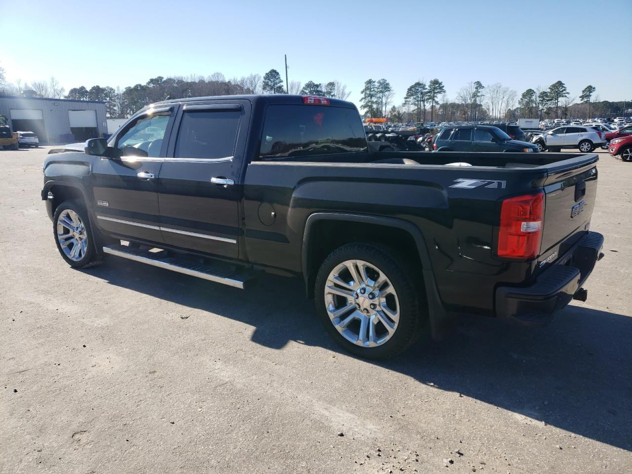 2015 GMC Sierra - Image 2