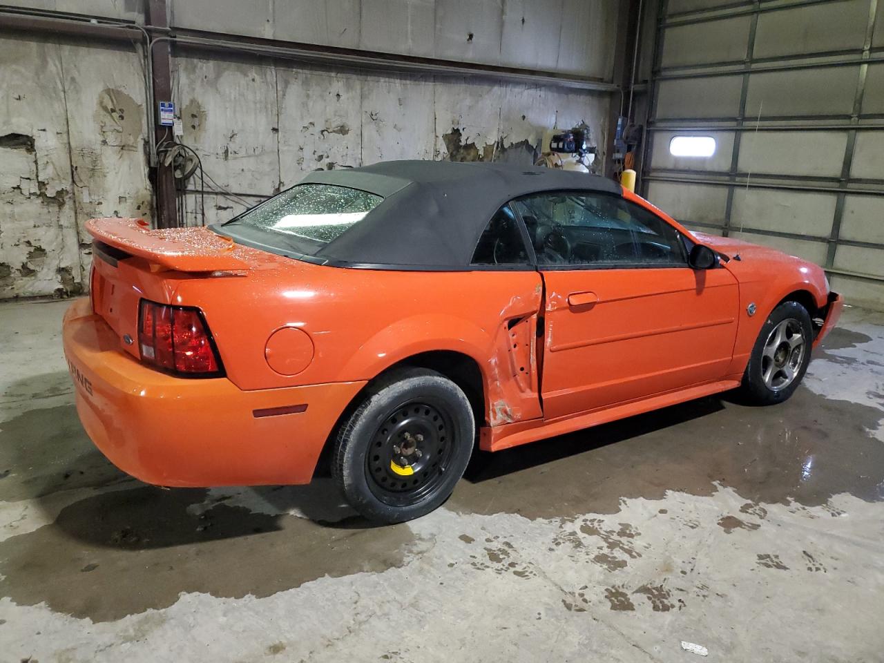 2004 Ford Mustang - Image 3