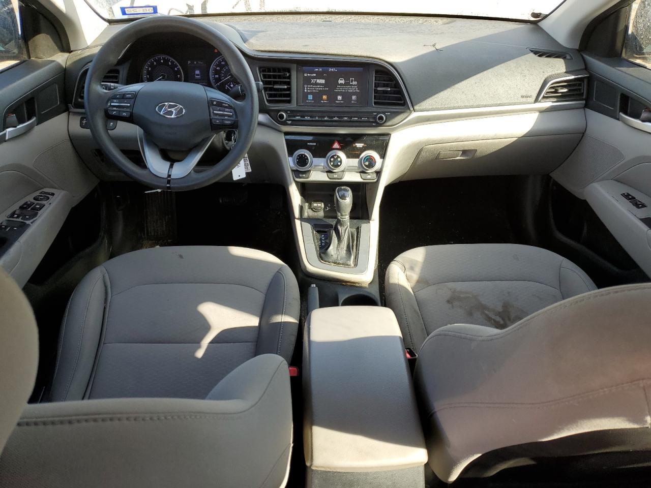 2019 Hyundai Elantra - Image 8