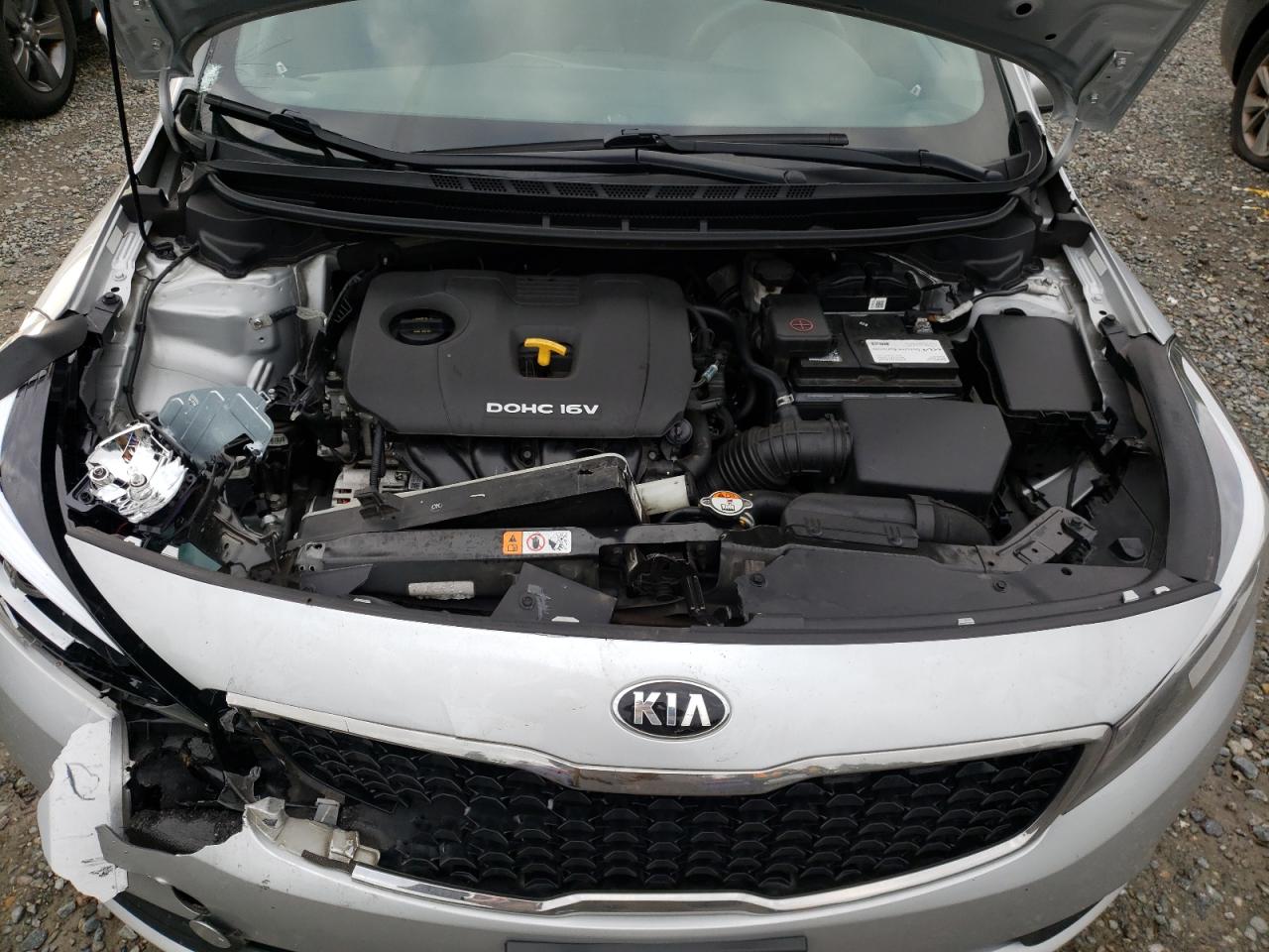 VIN 3KPFK4A74HE137680 2017 KIA FORTE no.11