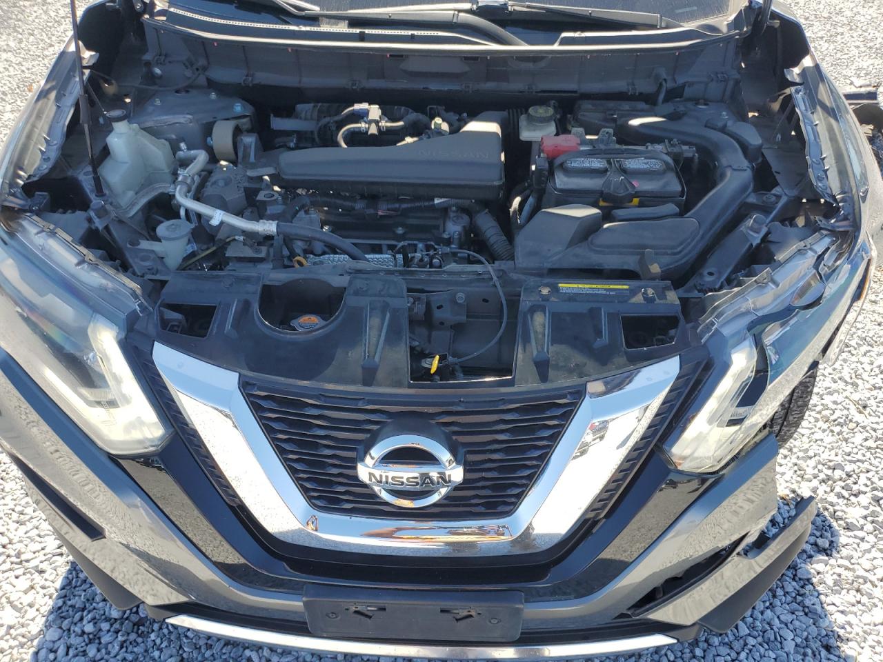 2017 Nissan Rogue - Image 12