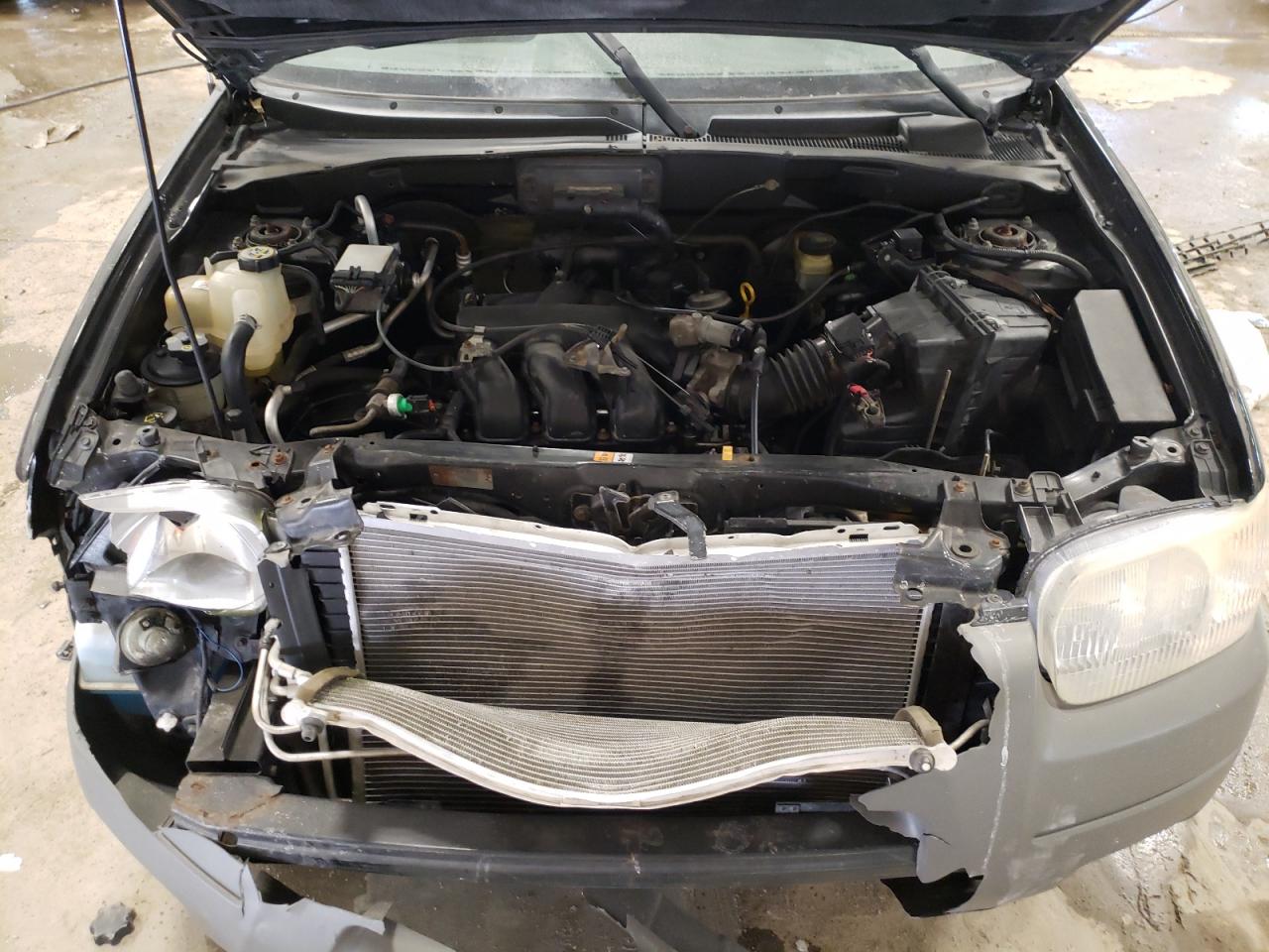 2001 Ford Escape - Image 11