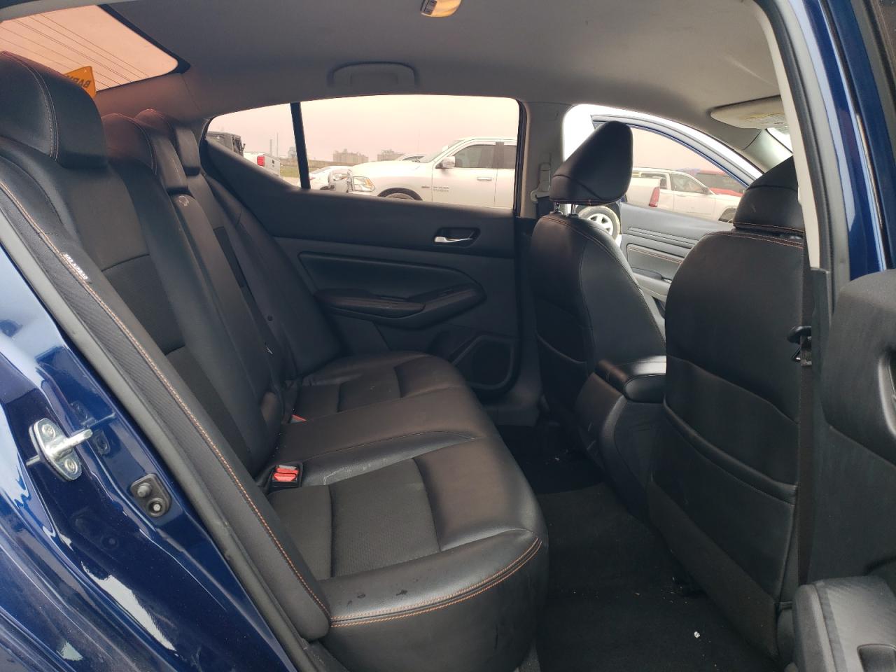 2019 Nissan Altima - Image 11
